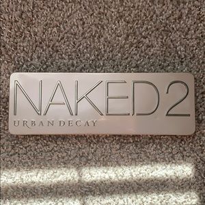 Urban Decay Naked 2 eyeshadow palette used only 2x